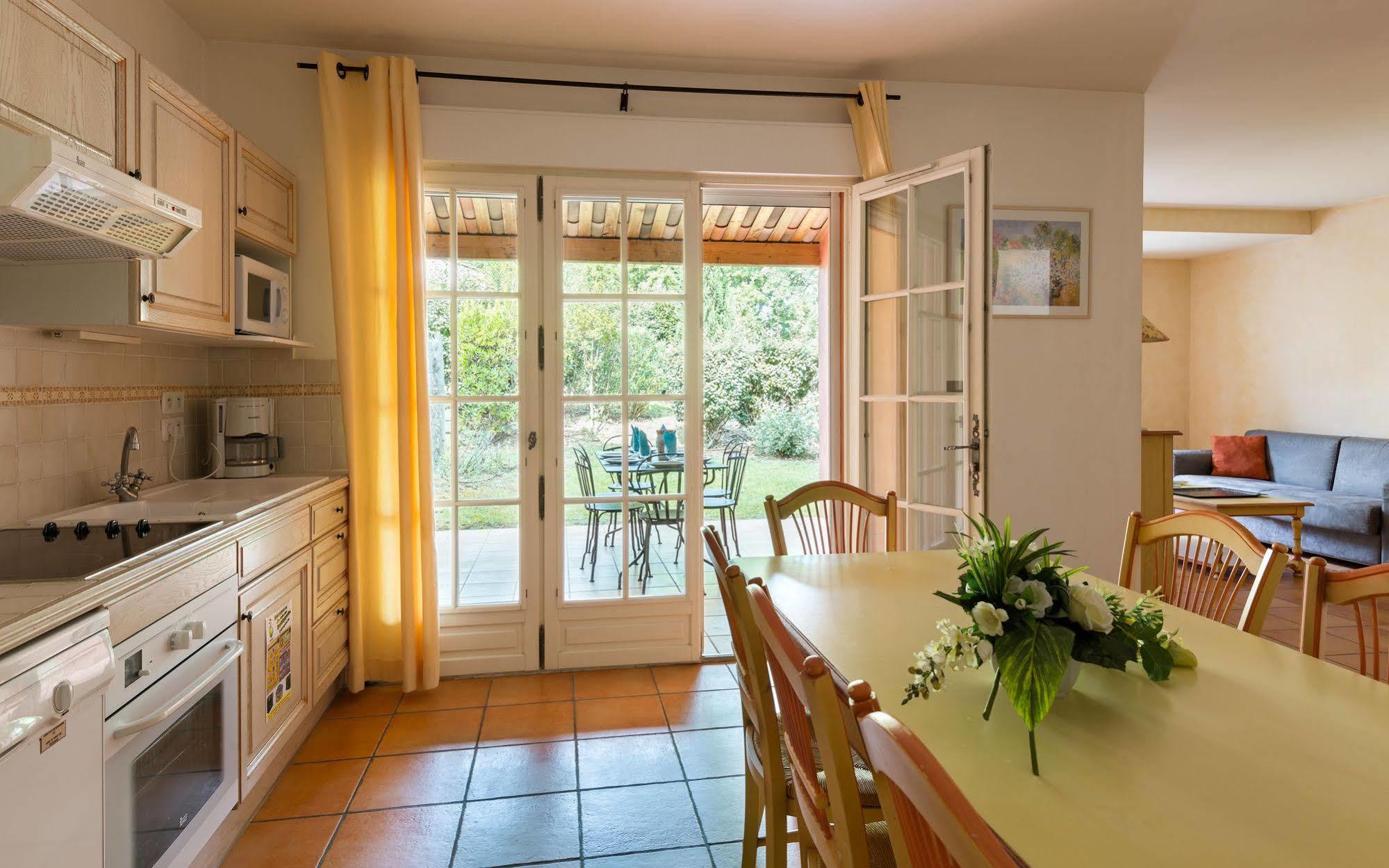 Lagrange Vacances Domaine De Fayence Exterior photo